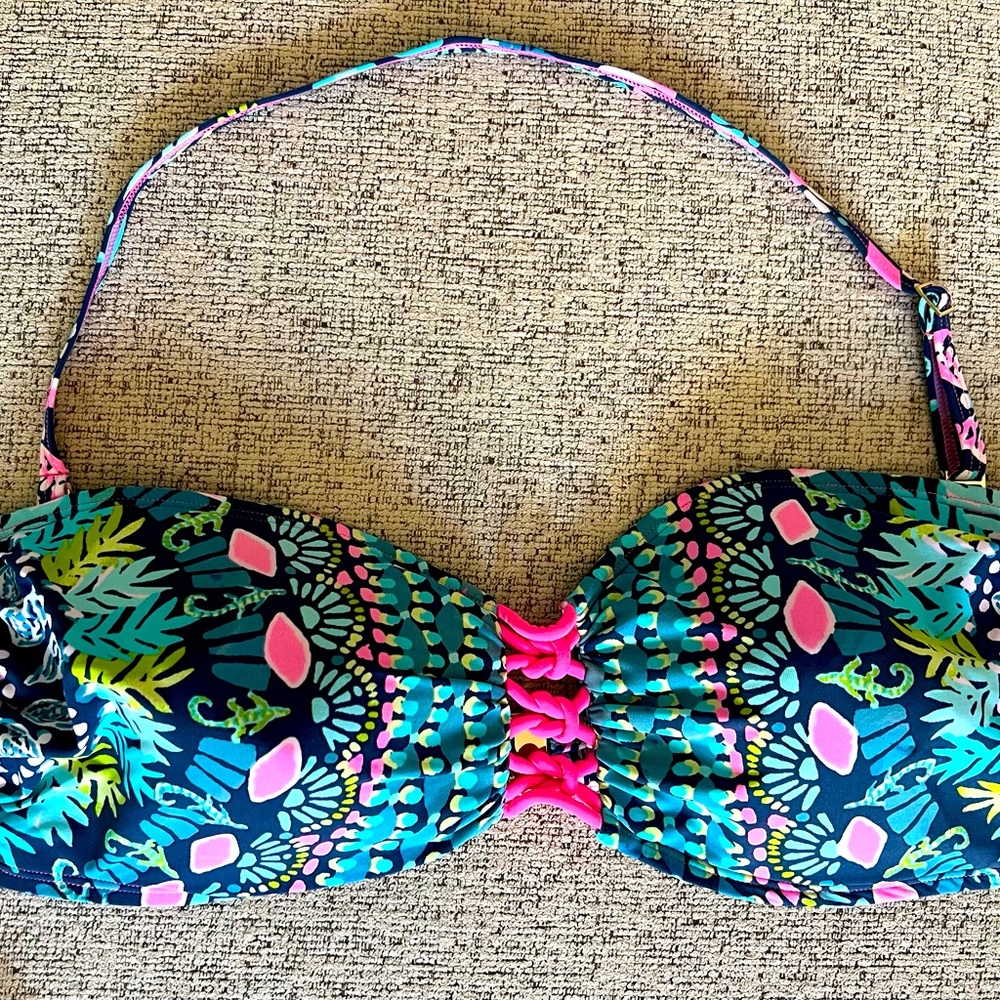 Lilly Pulitzer Glow and Flow Bikini Top size 14. Gently used